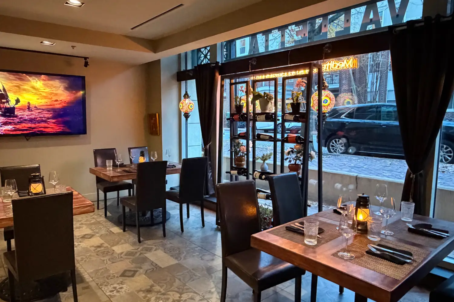 Bar counter & back bar